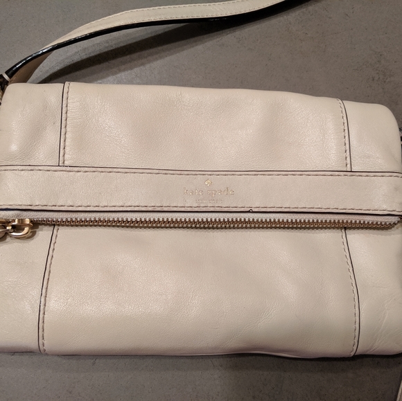 Kate Spade Purse - Picture 3 of 7